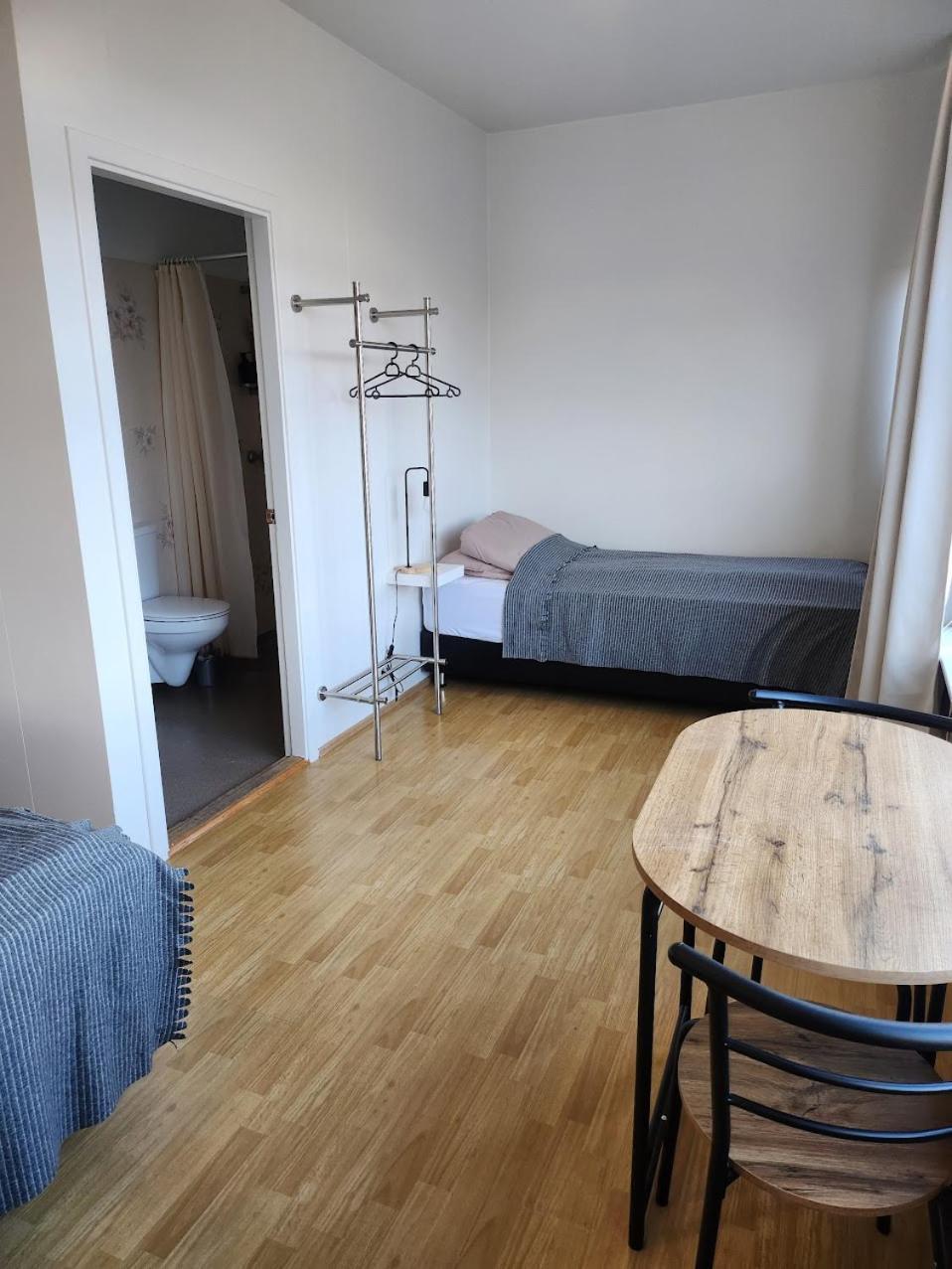 Fjos Guesthouse Varmahlíð Esterno foto